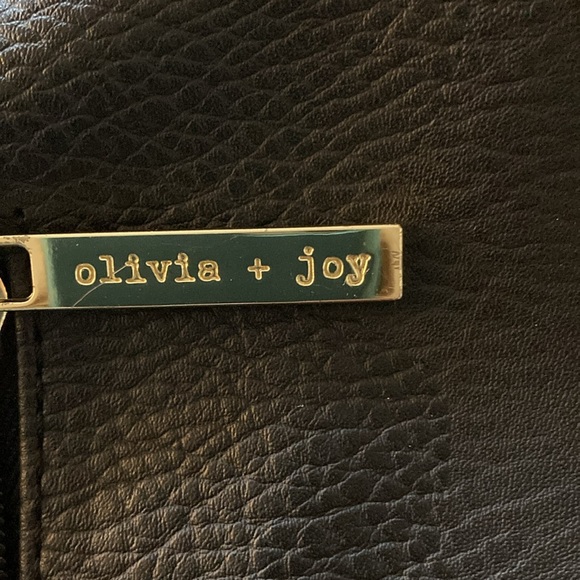 Olivia & Joy, Black faux leather purse, lots of compartments - Picture 10 of 16